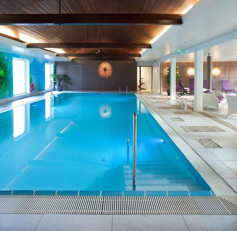 Logis Hotel Restaurant Muller Niederbronn-les-Bains Bagian luar foto
