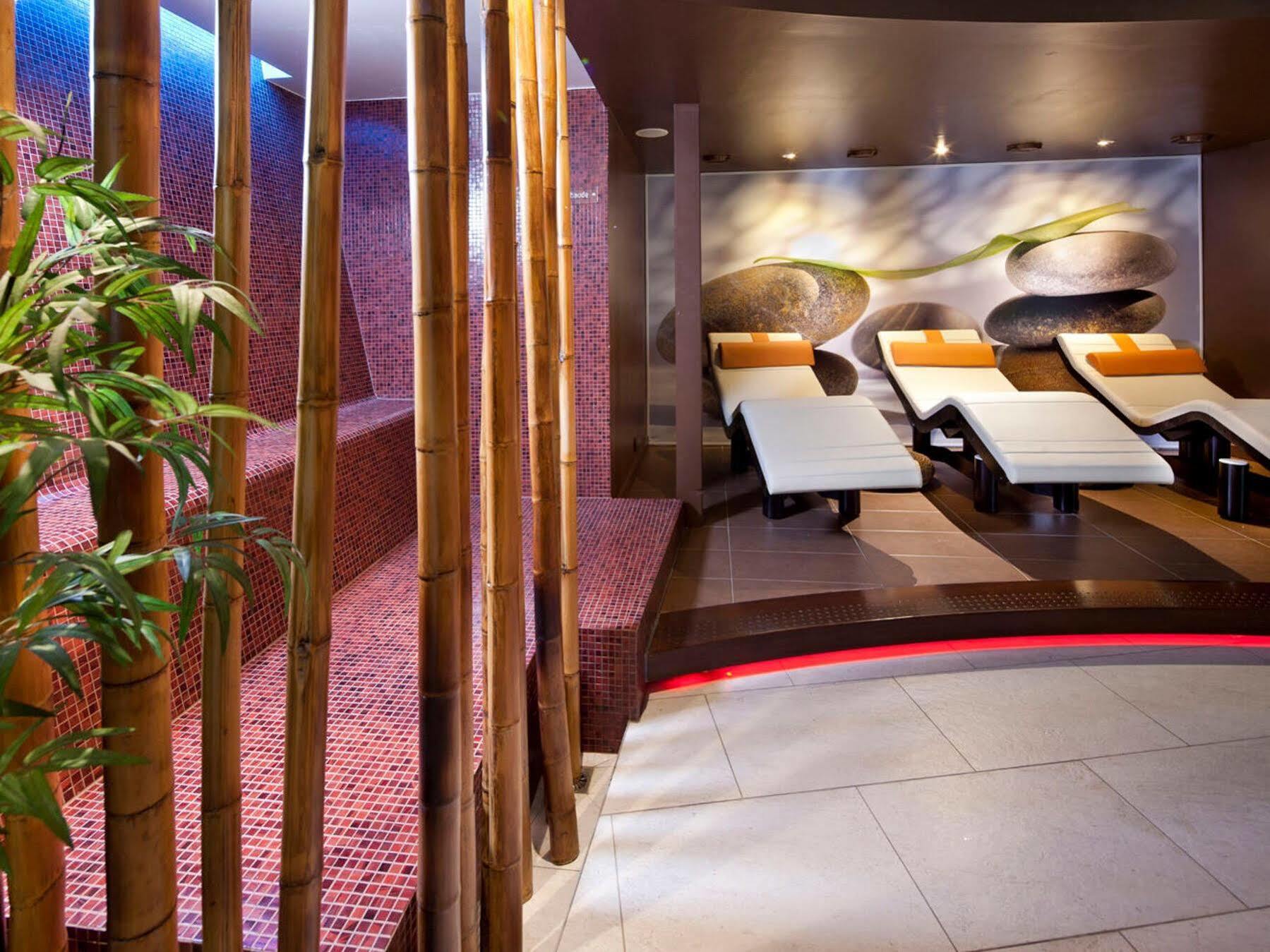 Logis Hotel Restaurant Muller Niederbronn-les-Bains Bagian luar foto